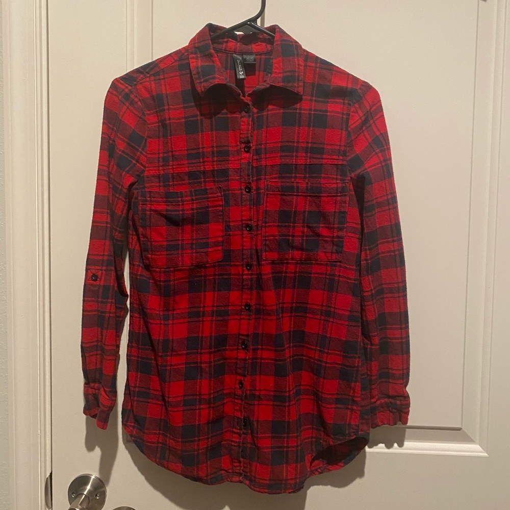 Red and black checker print flannel. Size small.
